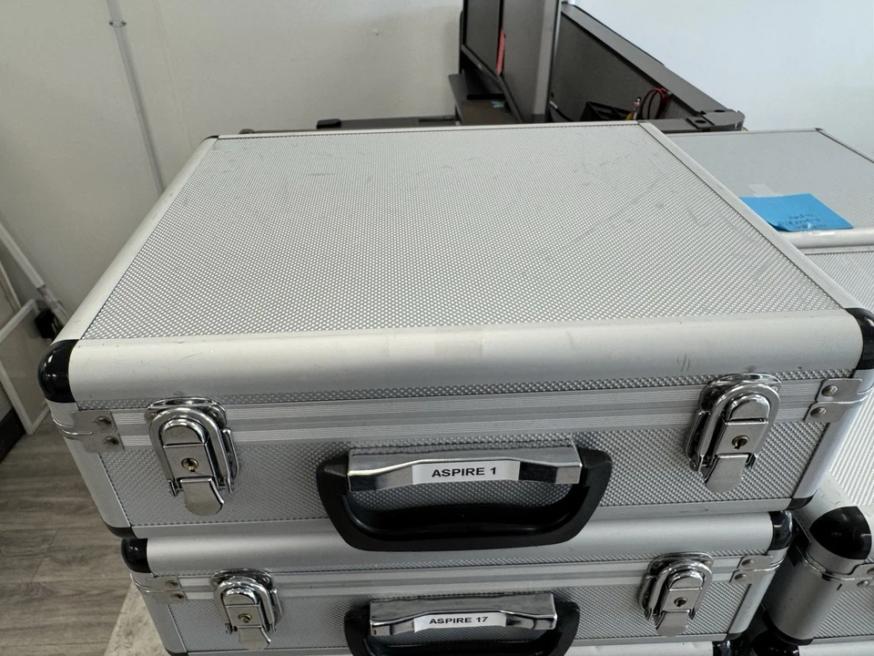 Cámara de retina portátil para exámenes de retina diabética Foto 3 de 4