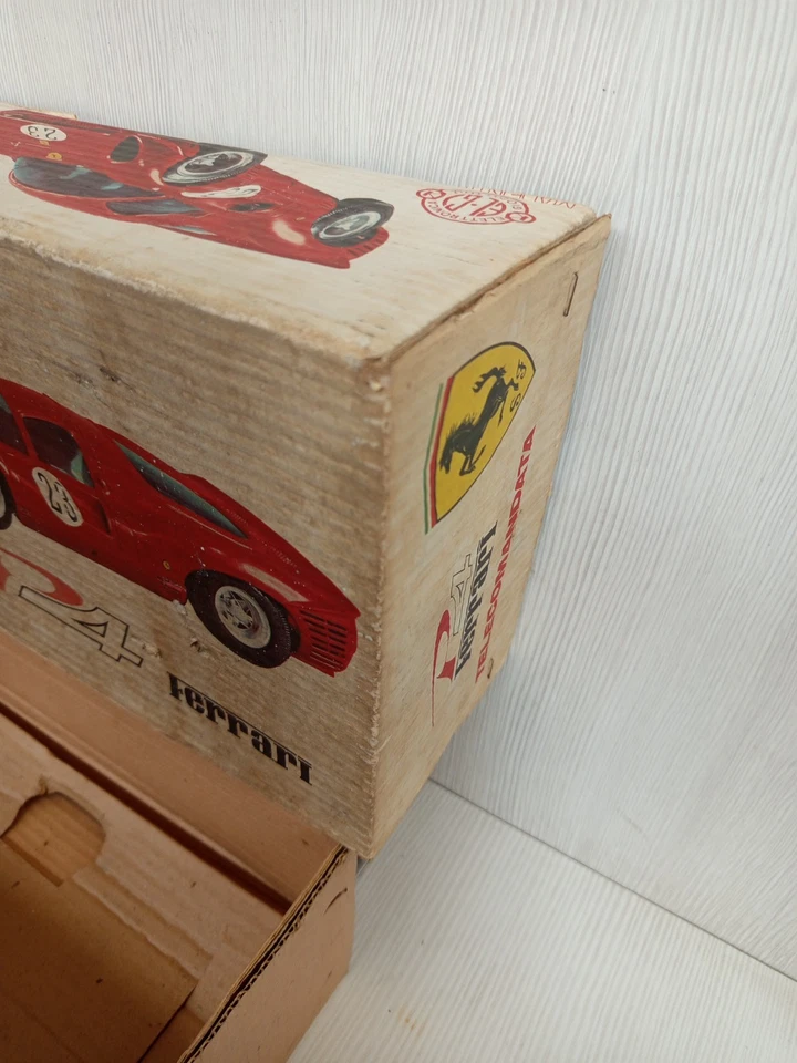 Ellegi Elgi Ferrari P4 prototipo 1/10 filoguidata vintage - Immagine 4 di 4
