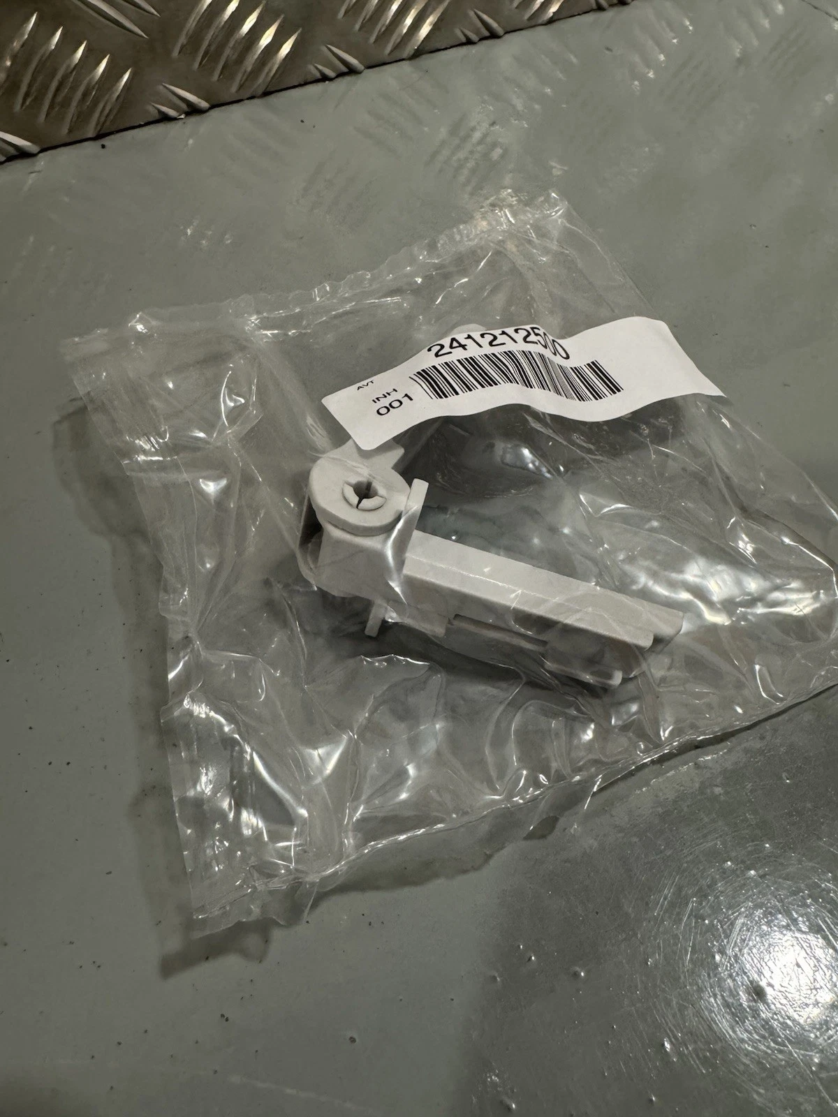 Dometic Fridge Freezer Door Hinge Electrolux RM6 RM7 Motorhome 2412125003 New 3