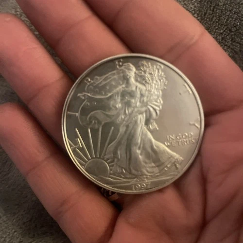 1997 Unc American Silver Eagle 1 Troy Oz .999 Fine Silver