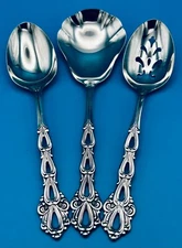 3 Pc Oneida Chandelier Serving Spoons Solid Pierced Casserole Stainless Flatware