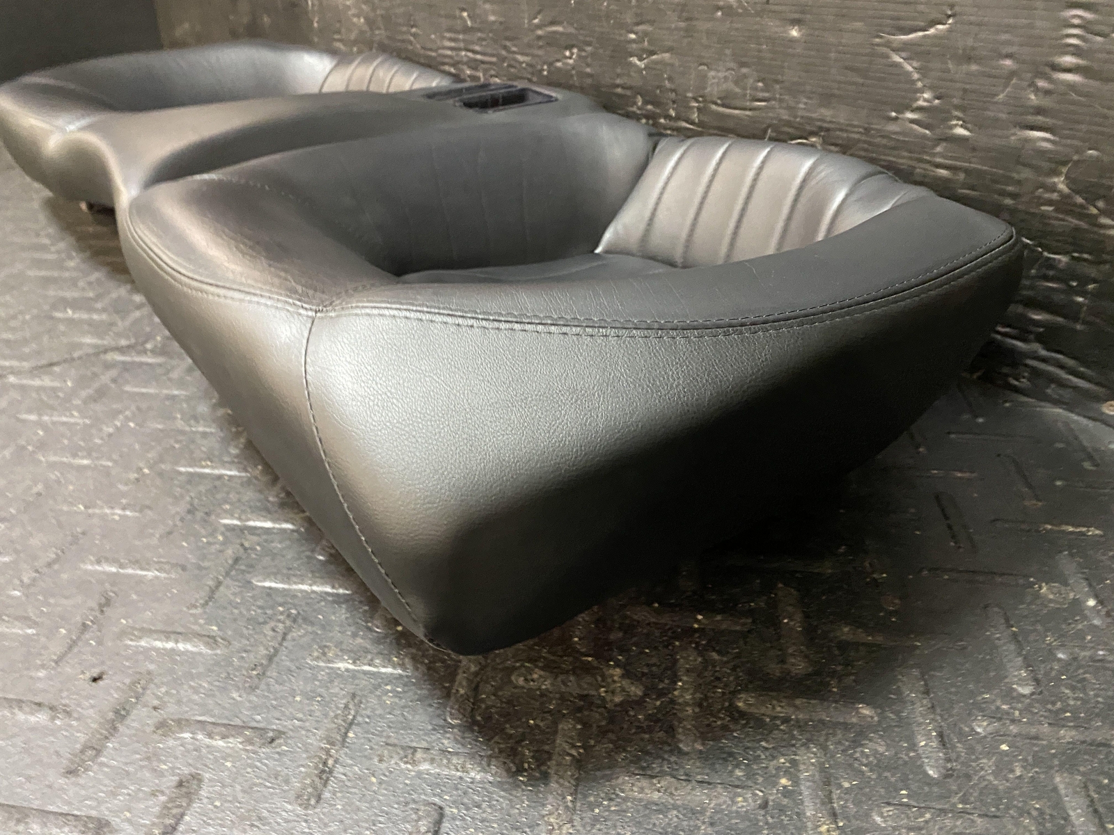 2004 MASERATI COUPE GT REAR SEAT BOTTOM CUSHION BLACK LEATHER INTERIOR CODE INE