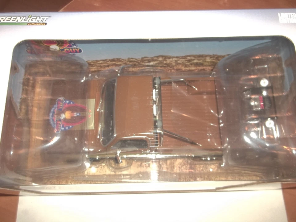 Greenlight 13560 - THE FALL GUY TRUCK - 1982 GMC K-2500  - 1/18 Scale NEW - Image 4 of 4