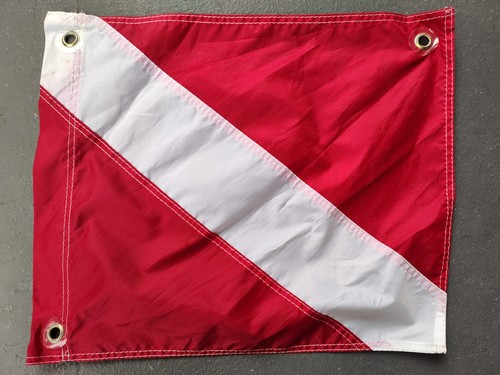 Diver Down Flag with metal stiffener 17 in x 14 in