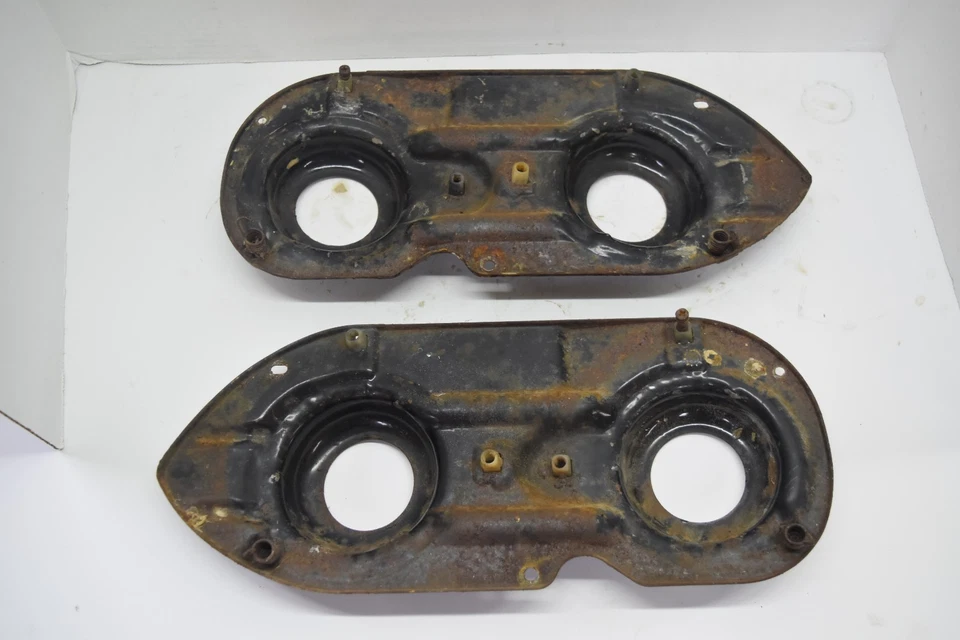 Chevrolet Corvair Monza 1966 par de soportes de retención de canastilla de faros 14341 Foto 4 de 4