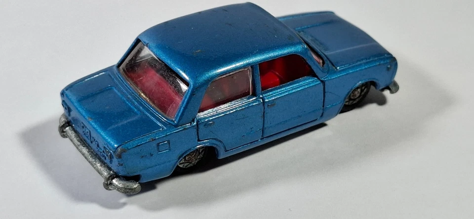 FIAT 124 BERLINA azzurra 1/66 Penny - Immagine 2 di 3
