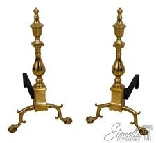 F70659: Pair VIRGINIA METALCRAFTERS Colonial Williamsburg Fireplace Andirons