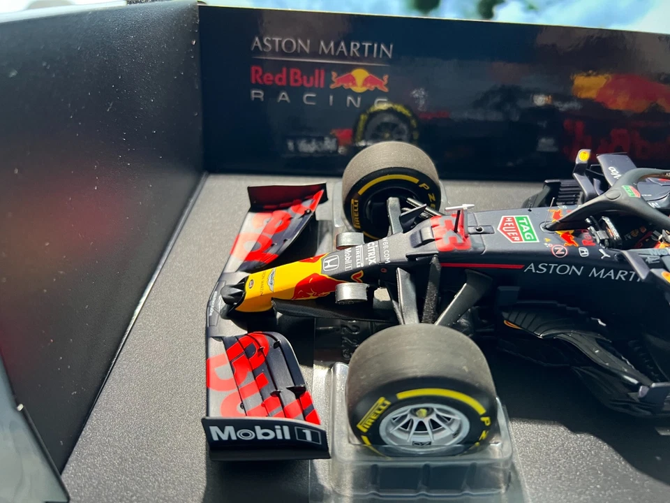 M .VERSTAPPEN Winner 70 ANNIVERSARY GP 2020-Minichamps 1:18 pcs 354 - Bild 2 von 4
