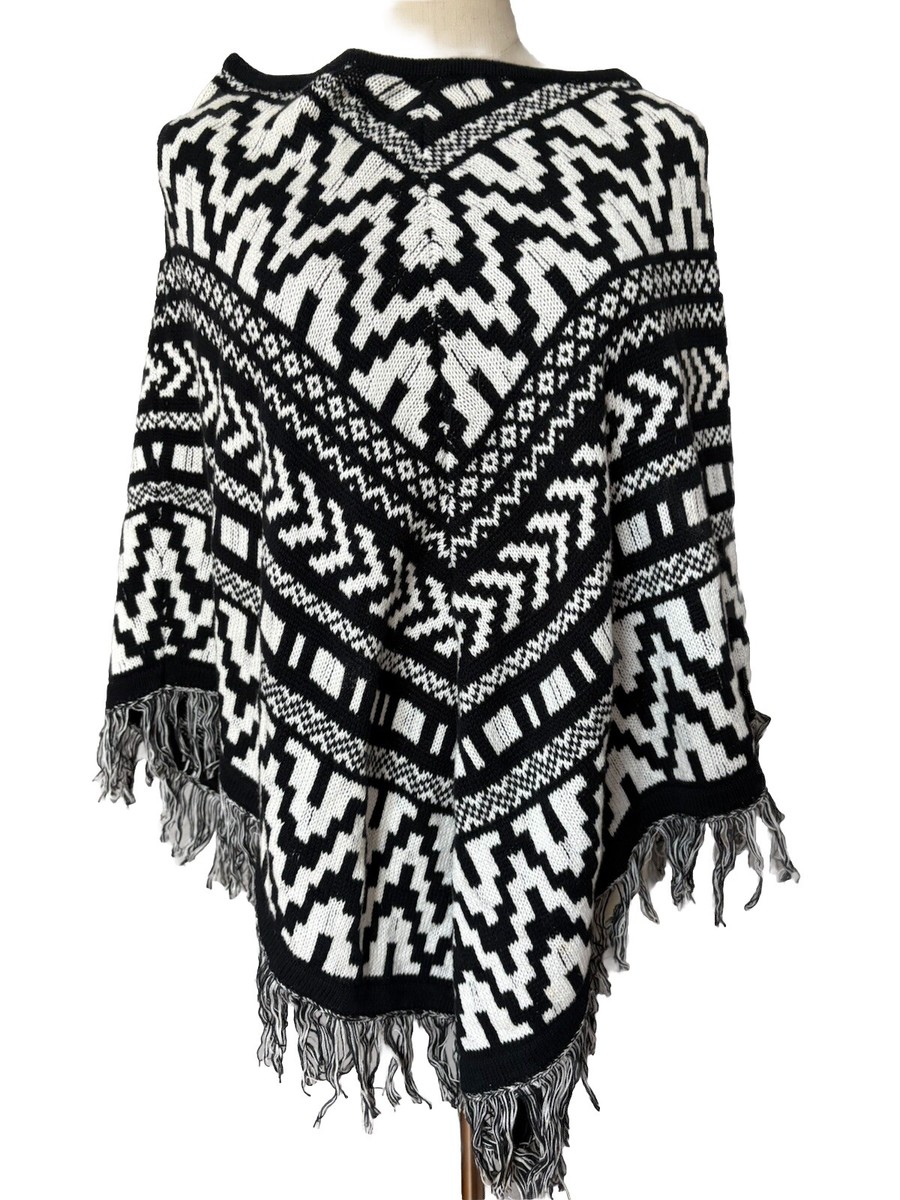 Style Co S/M Aztec Print Southwest Poncho Shawl Knit Cape With