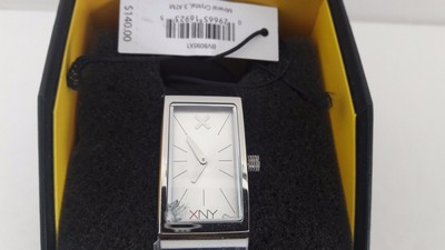 XNY Watch Women display picture 3