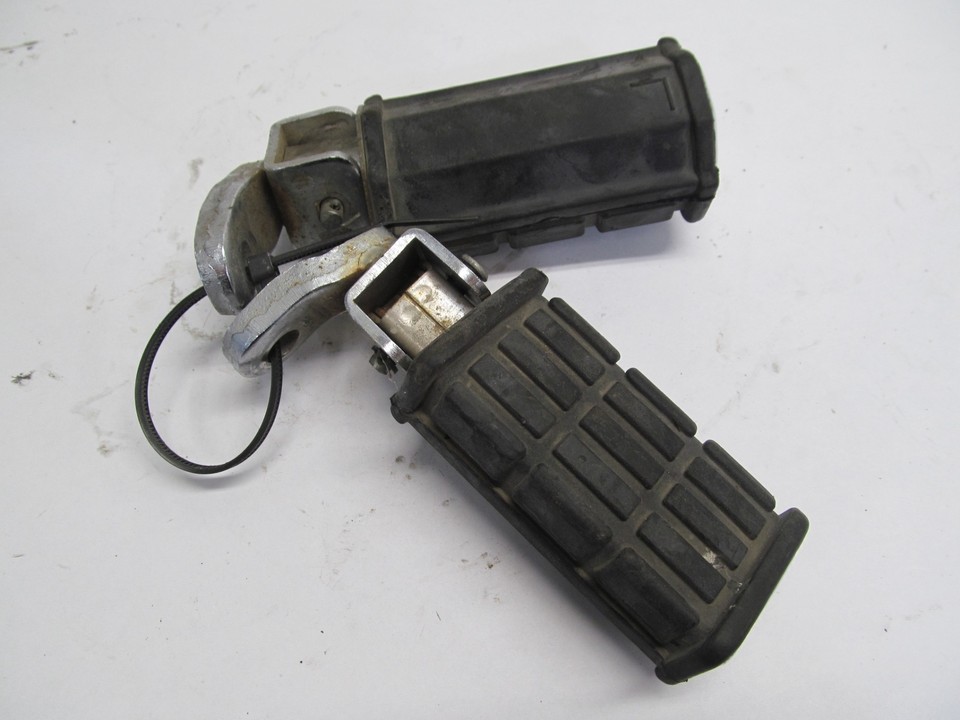 1981 YAMAHA XV750 XV 750 VIRAGO REAR FOOT REST PEGS LEFT RIGHT PAIR eBay