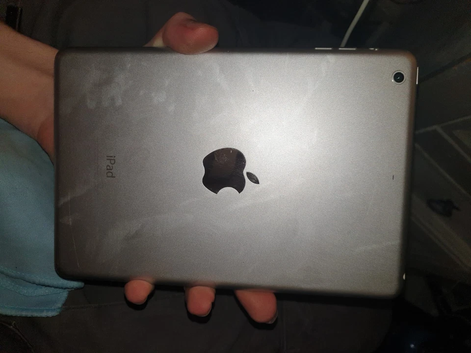 iPad Mini 2. Generation Silber WiFi Only, iOS 9.3.2 OVP 🔥 - Bild 4 von 4