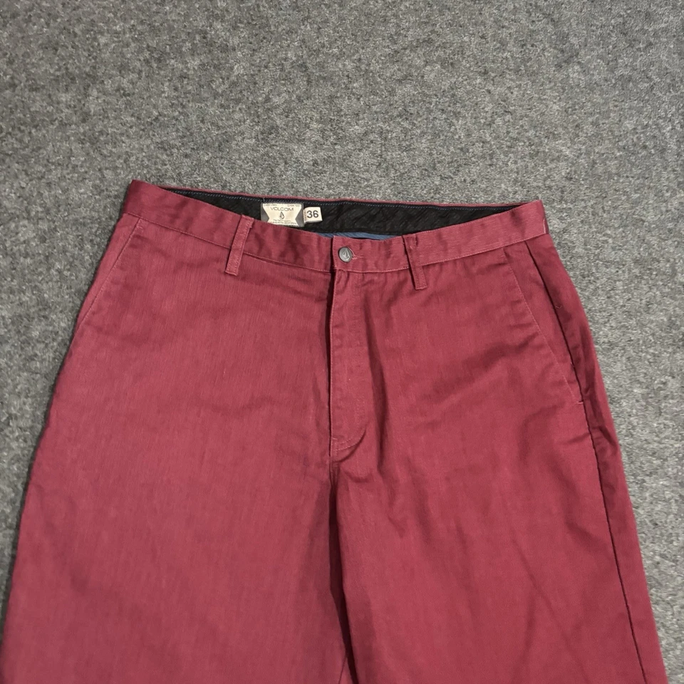 Volcom VMonty Chino Shorts Size 36 Maroon Casual Fit - Image 3 of 4