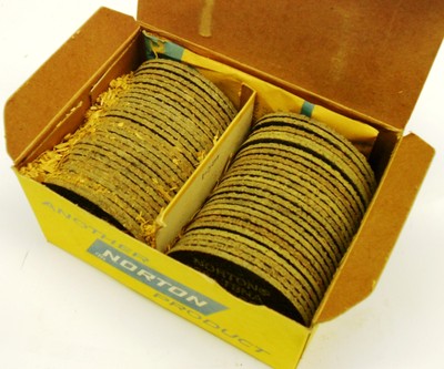 NORTON ALUNDUM GRINDING WHEELS (50 PER BOX) 3x1/8x1/4 A36-TBNA D.S.