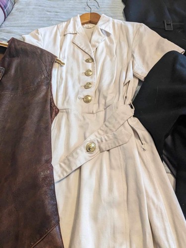 Military Uniforms - Picture 2 of 10