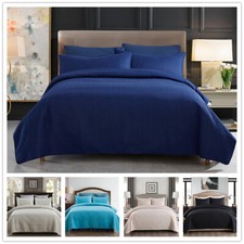 3-Piece Reversible Quilt Set, Bedspread, Coverlet Embossed Coin Pattern