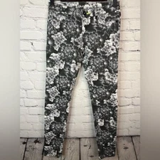 Aeropostale Grey Black Floral Lola Jegging Skinny Jean size 2R Stretch Low Rise