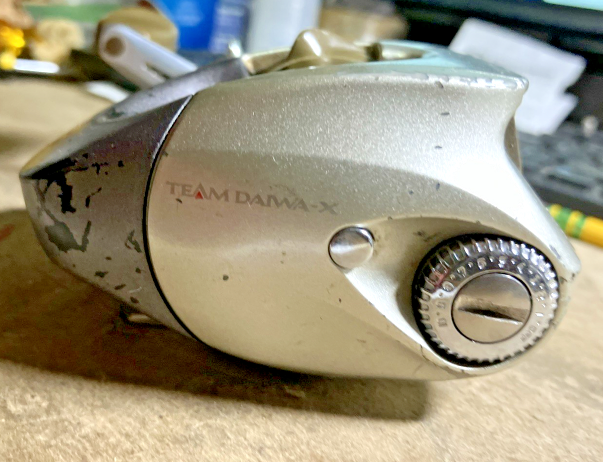Daiwa Reel Team Daiwa-X Td-X 105Hi LA - Works Great, UGLY