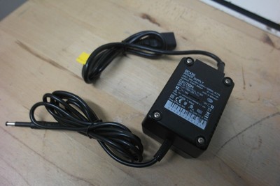 Fluke BC430 Line Voltage Adapter/Battery Charger | Fluke original