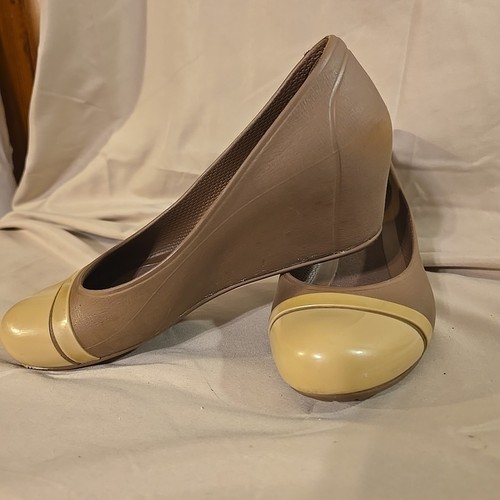 Crocs Women's Brown Rubber Wedge Heel Pumps Taupe Cap Toe Slip On Size 6W - Picture 5 of 16