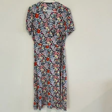 Les essentiels de Monoprix Printed Wrap Dress Size M