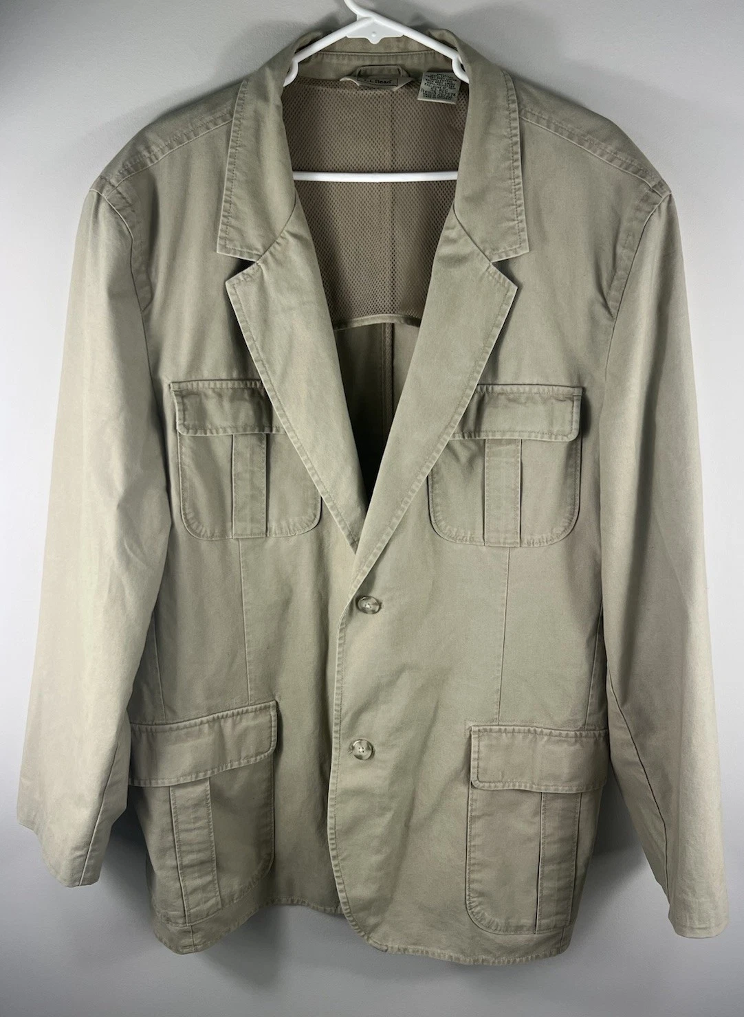 L.L. Bean Blazer Utility Jacket Men's 52 Khaki Cotton Fly Fishing Elbow Patches
Opens in a new windo