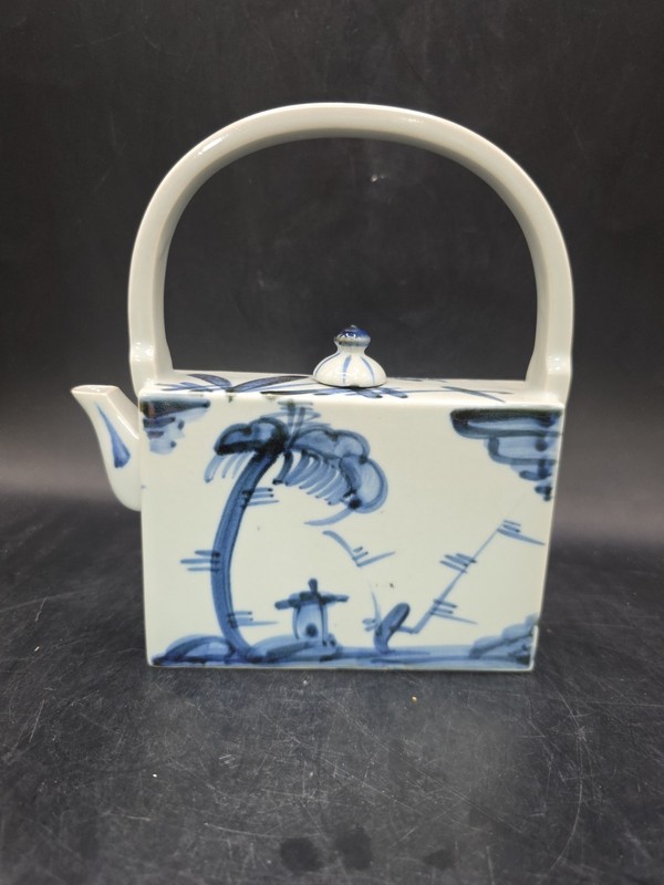 Estate Antique 18th/19th Century Japanese Blue And White Porcelain Teapot