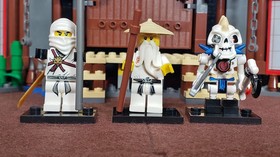 Lego Spinjitzu Dojo 2504 Ninjago Zane Sensei Wu 100% Complete Set Golden Weapons