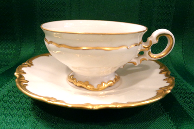 Service à Café Hutschenreuther – Tasse, Soucoupe Et Plat à Gâteau – Décor Floral Or