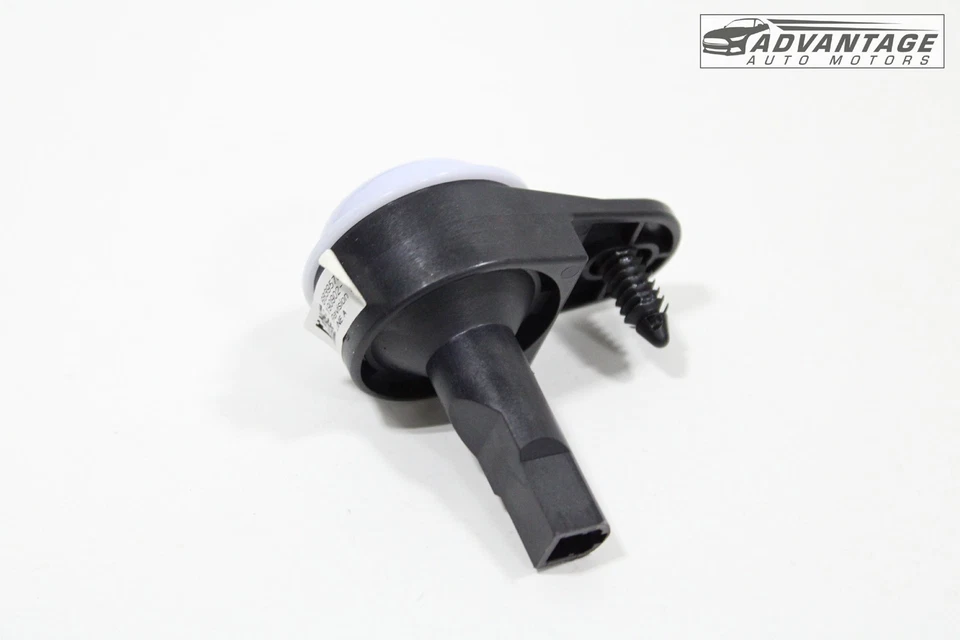 2001-21 JEEP GRAND CHEROKEE DASH DASHBOARD INSTRUMENT PANEL COURTESY LIGHT LAMP - Image 4 of 4