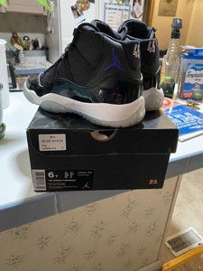 jordan 11 space jam size 6