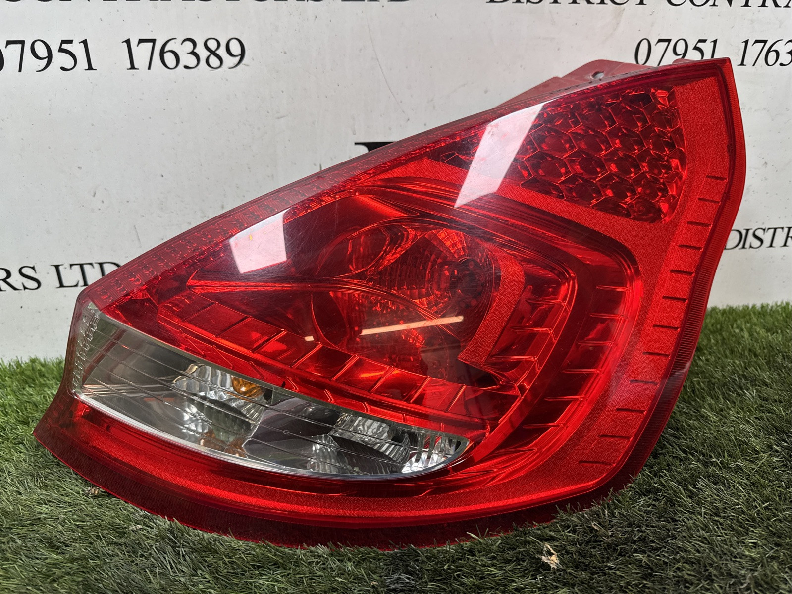 2008-2012 MK7 PRE FL FORD FIESTA REAR TAIL LIGHT  DRIVER SIDE 8A61-13405-A