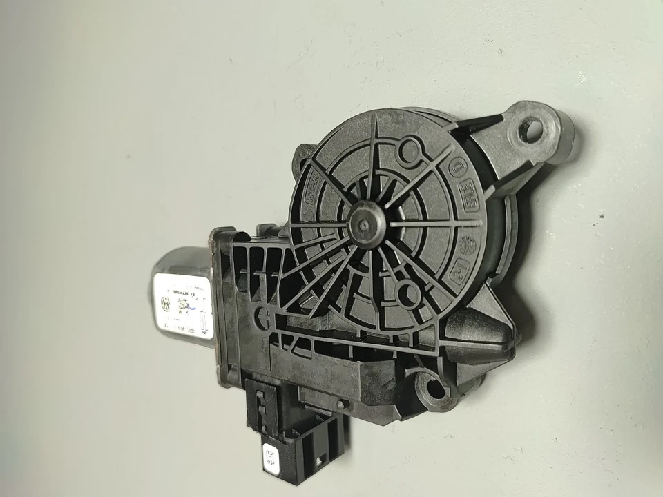 Volkswagen Jetta 2011-2018 motor regulador ventana puerta pasajero trasero OEM Foto 3 de 4