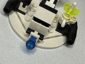 LEGO 6815 Hovertron Classic Space Exploriens No Minifigure