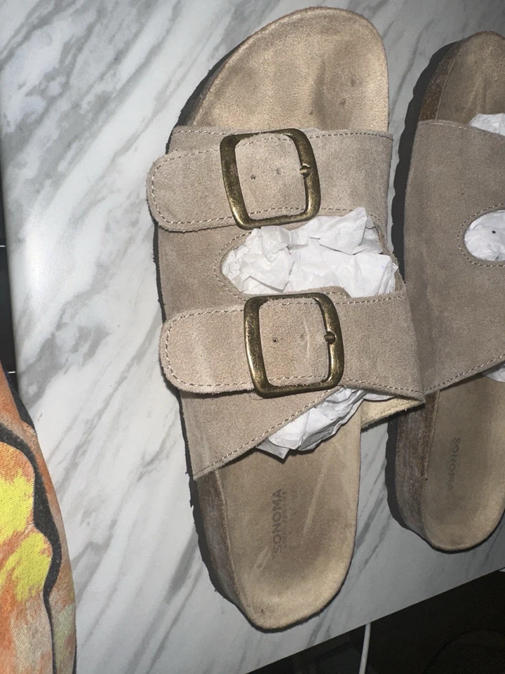 Sandalias Sonoma tostadas con hebillas doradas Foto 4 de 4