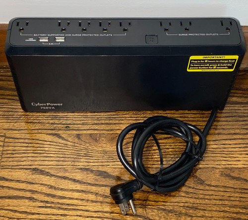 CyberPower SL700U Standby UPS System, 700VA/370W, 8 Outlets, Slim Profile, Black - 第 1/7 張圖片