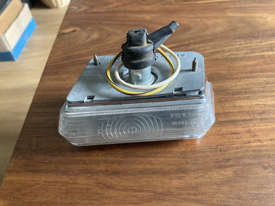 Blinker Carello Alfa Romeo 2000 2600 Junior Zagato Maserati u.a.,  vorne rechts - Bild 2 von 4