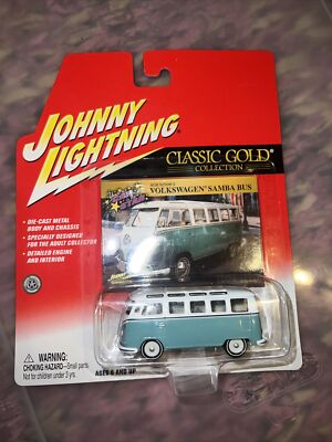 Johnny Lightning WHITE LIGHTNING Classic Gold Volkswagen 21 Window VW Samba Bus