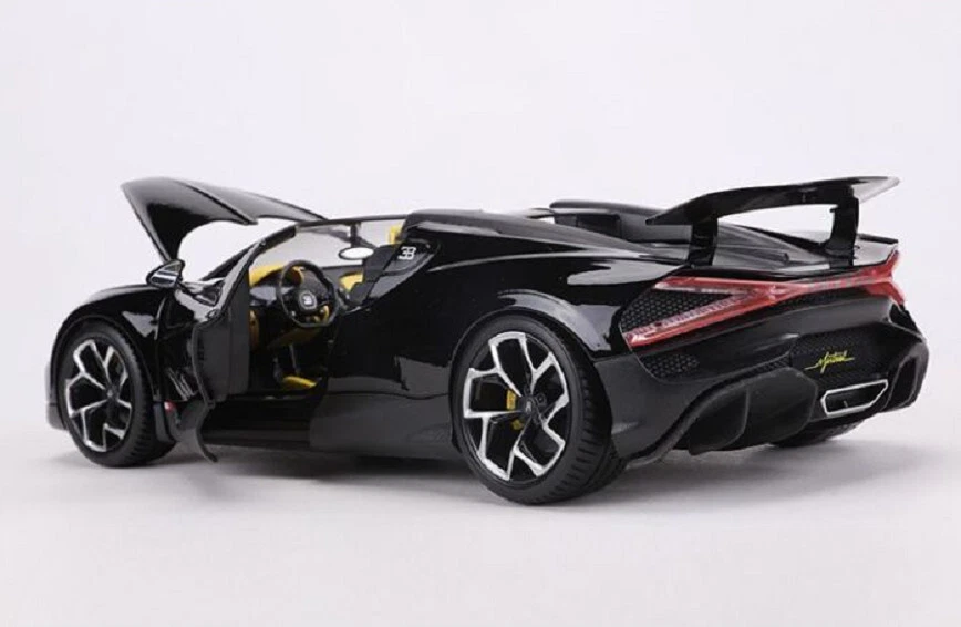 Bburago 1:18 Bugatti Mistral Diecast Model Racing Car Black NEW IN BOX - Image 2 of 4