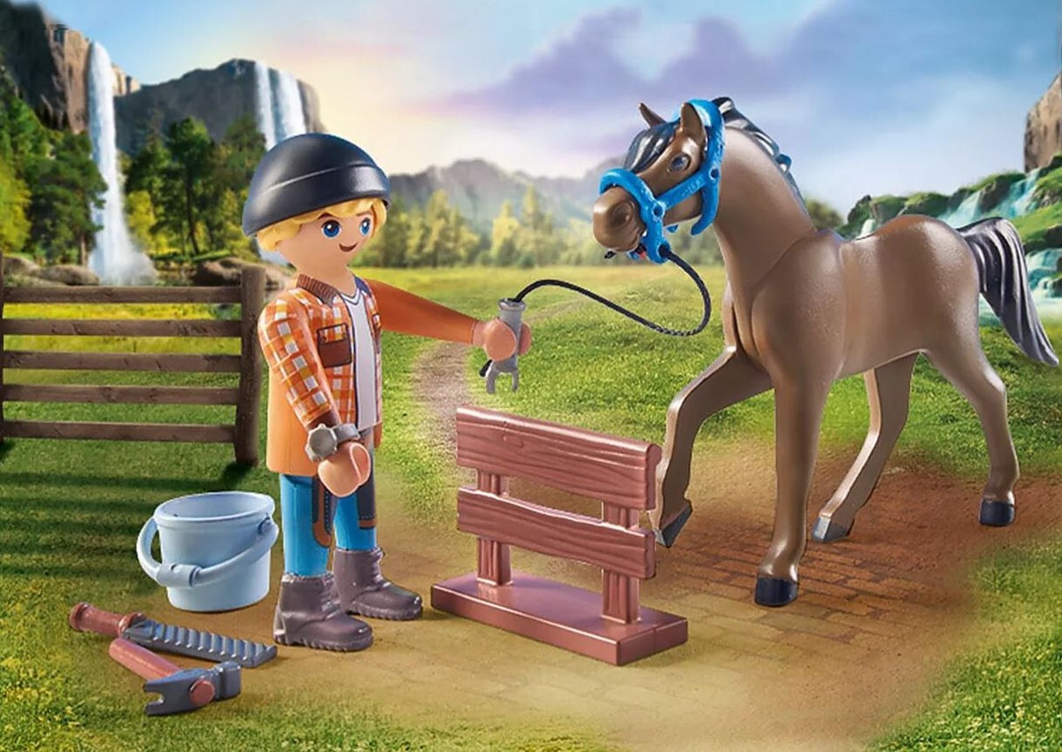 Playmobil Horses Of Waterfall Series Set 71357 Farrier Ben and