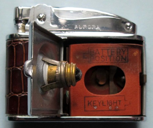 VINTAGE - AURORA NEO SUPER LIGHTER WITH FLASHLIGHT - ORIGINAL BOX - Picture 5 of 11