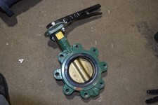 1 CENTER LINE 200 Butterfly Valve 4" VALVE 200 ERIES C.I AL BRZ EPDM 200 PSI