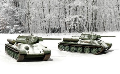 Italeri IT7523 1/72 T 34/76 m42 (2 FAST ASSEMBLY MODELS)