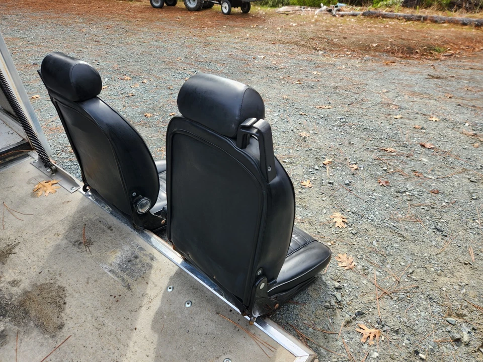 Ковшеобразные сиденья 1986 Alpha Rameo - Изображение 2 из 4