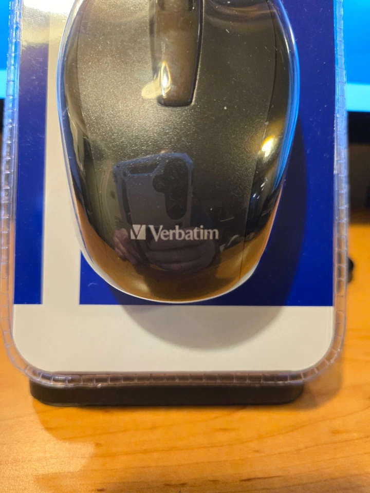 Verbatim 98106 Corded Notebook Optical Mouse Wired USB BLACK for PC or MAC NEW - Image 2 of 4