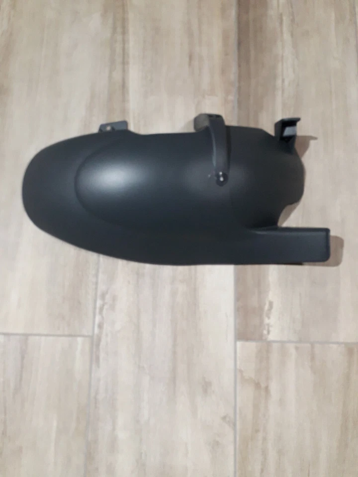 GILERA RUNNER 125 SP/FX  180 SP/FXR GENUINE REAR PLASTIC MUDGUARD BLACK 576058 - Image 2 of 4