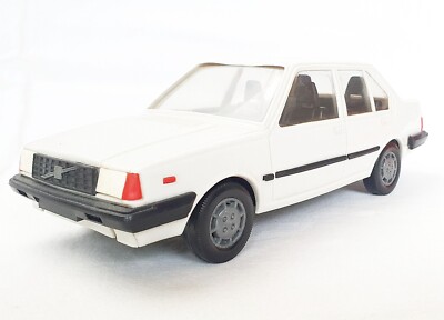 Stahlberg Finland 1:20 VOLVO 360 GLE 4-Door SEDAN Plastic Model