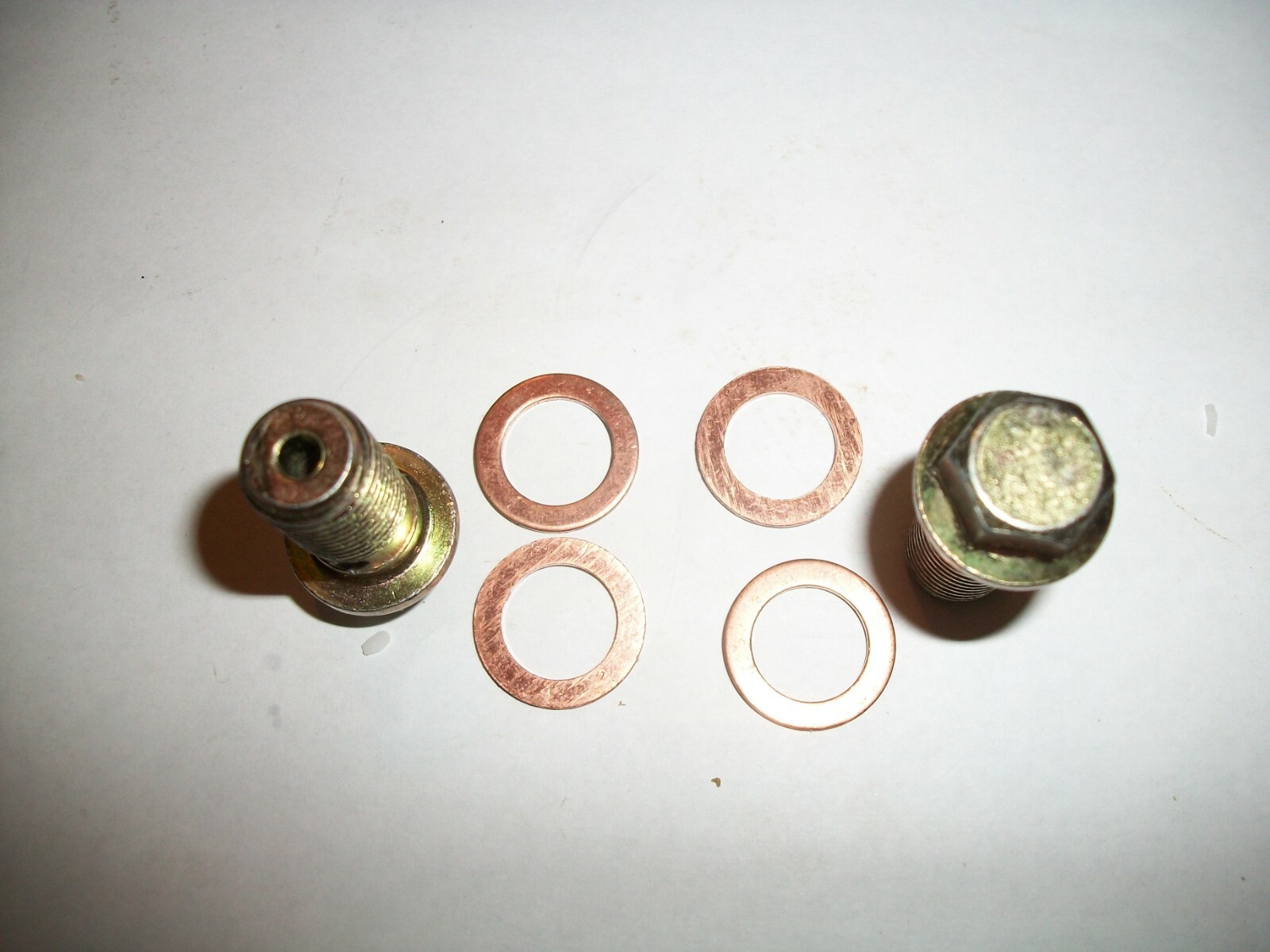 LARGE GM, 1977 AND OLDER , DISC BRAKE CALIPER BANJO BOLT SET (7/16") W