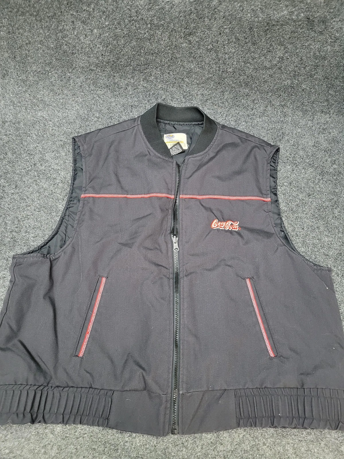 Coca-Cola Vest Mens XL Black Thinsulate Insulated Trim Zip Pockets Made in USA