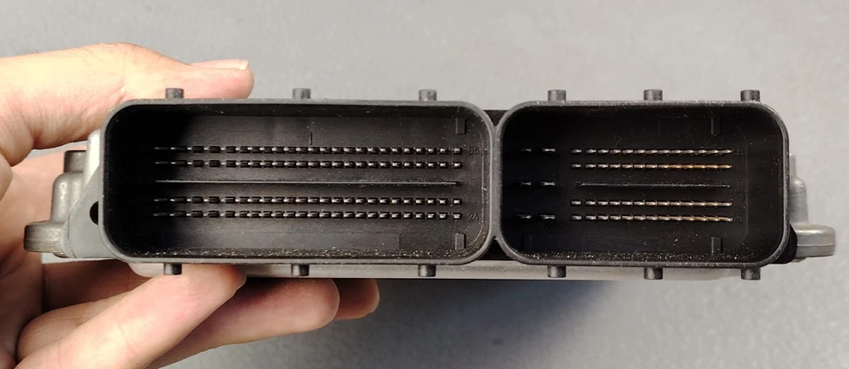 Mitsubishi Fuso Canter 3.0 Engine ECU 4M50T 4M42T 0281020063 ME194098 4079202311 - Image 3 of 4